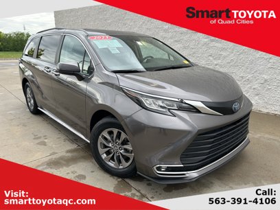 Certified 2024 Toyota Sienna Platinum