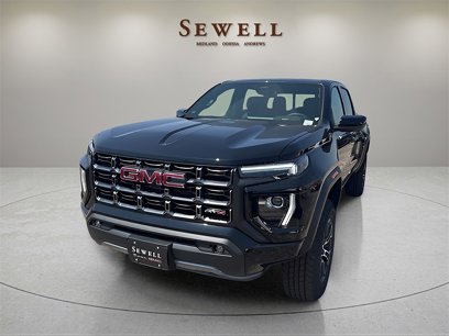 New 2025 GMC Canyon AT4 w/ AT4 Premium Package