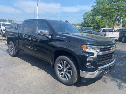 New 2025 Chevrolet Silverado 1500 LT