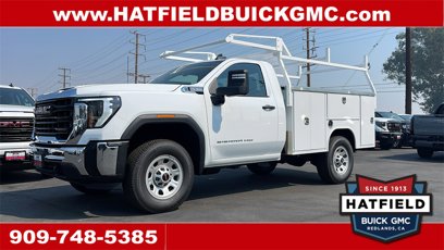 New 2025 GMC Sierra 3500 Pro w/ 1SA Pro Safety Plus Package