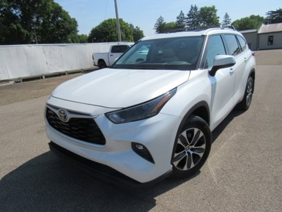 Used 2022 Toyota Highlander XLE