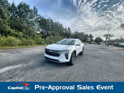 Used 2024 Chevrolet Trax LT w/ Driver Confidence Package