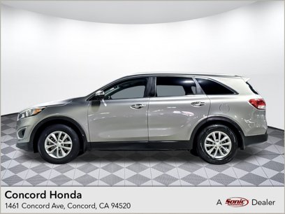 Used 2017 Kia Sorento LX w/ LX Convenience Package