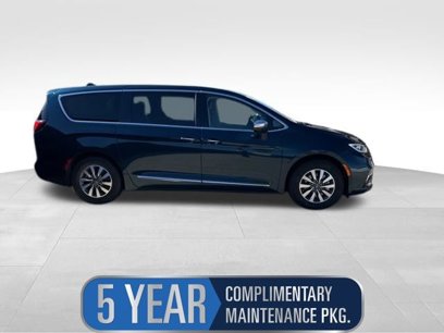 Used 2022 Chrysler Pacifica Limited
