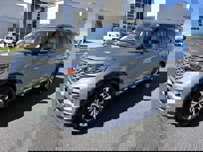 Certified 2020 Ford Explorer Platinum w/ Premium Technology Package
