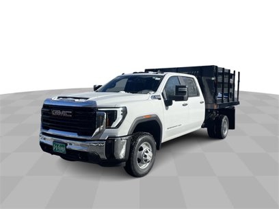 New 2025 GMC Sierra 3500 Pro w/ Convenience Package