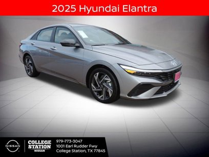 Used 2025 Hyundai Elantra Sport w/ Cargo Package