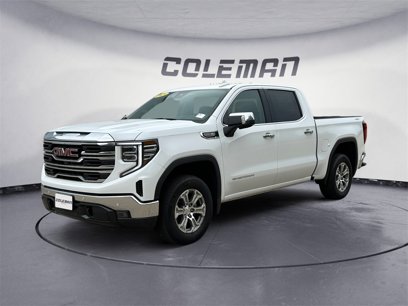 New 2025 GMC Sierra 1500 SLT w/ SLT Convenience Package