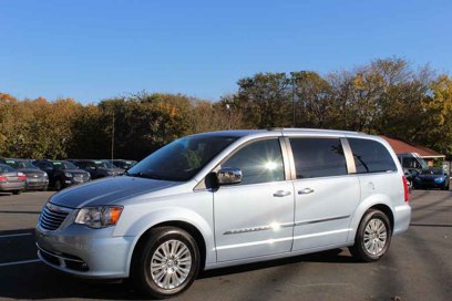 Used 2016 Chrysler Town & Country Limited
