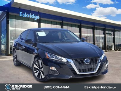 Used 2022 Nissan Altima 2.5 SV w/ SV Premium Package