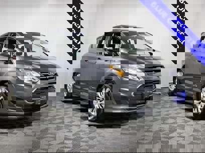 Certified 2017 Ford C-MAX Energi SE w/ Cold Weather Package