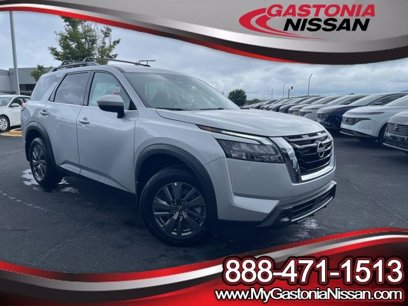 New 2025 Nissan Pathfinder SV