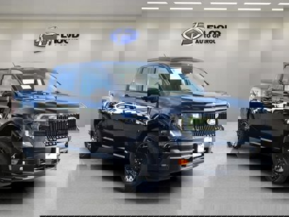 New 2025 Ford Maverick Lobo