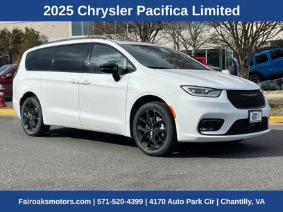 New 2025 Chrysler Pacifica Limited
