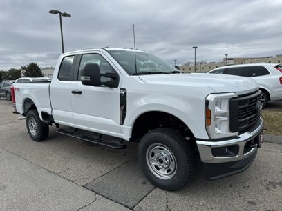New 2024 Ford F250 XL w/ FX4 Off-Road Package