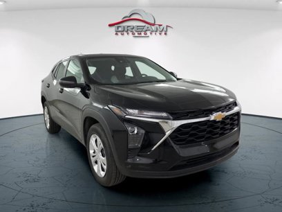 Used 2025 Chevrolet Trax LS