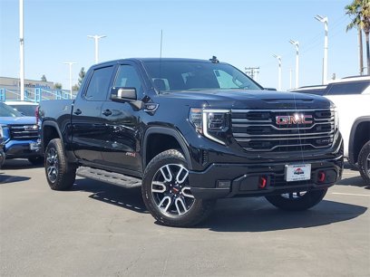 New 2026 GMC Sierra 1500 AT4 w/ AT4 Premium Package