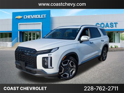 Used 2023 Hyundai Palisade Limited w/ Cargo Package