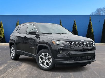New 2025 Jeep Compass Latitude w/ Convenience Group