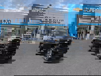 New 2025 Chevrolet Silverado 2500 Custom w/ Custom Value Package