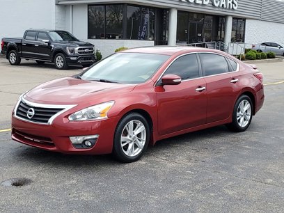 Used 2013 Nissan Altima 2.5 SV w/ 2.5SV Convenience Pkg