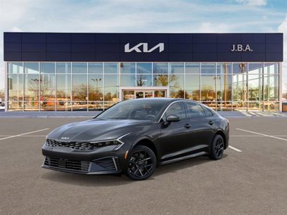 New 2025 Kia K5 LXS