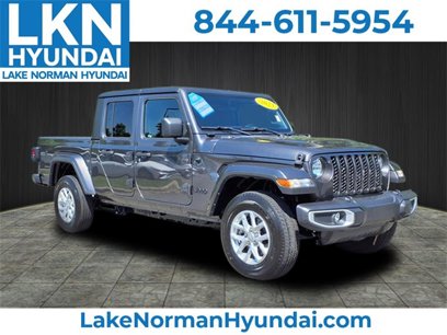 Used 2023 Jeep Gladiator Sport