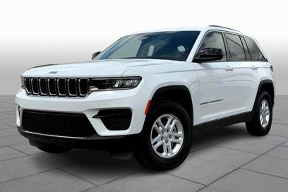 Used 2022 Jeep Grand Cherokee Laredo w/ Luxury Tech Group I