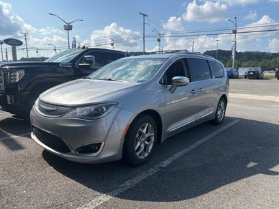 Used 2019 Chrysler Pacifica Limited