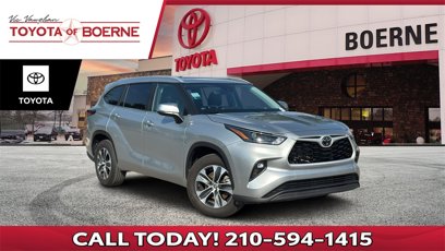 Used 2024 Toyota Highlander XLE