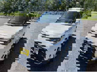 New 2025 Kia Soul LX w/ LX Technology Package