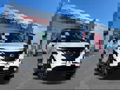 New 2025 Nissan Ariya FWD