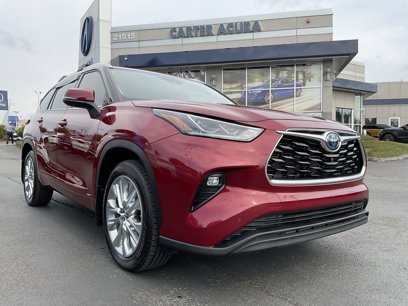 Used 2023 Toyota Highlander Limited
