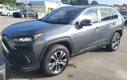 Used 2020 Toyota RAV4 LE