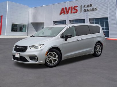 Used 2024 Chrysler Pacifica Limited