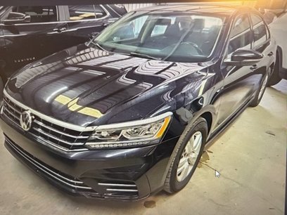 Used 2018 Volkswagen Passat 2.0T R-Line w/ R-Line Lighting Package