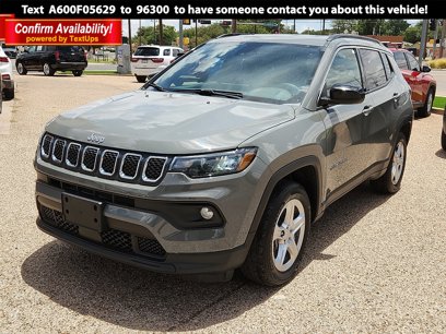 Used 2024 Jeep Compass Latitude w/ Convenience Group