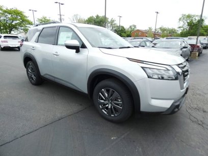 New 2025 Nissan Pathfinder SV w/ Cargo Package