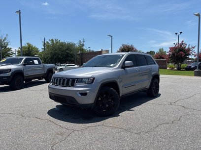 Used 2019 Jeep Grand Cherokee Laredo