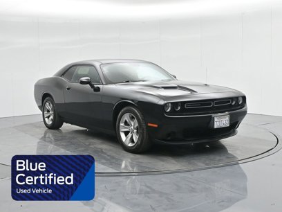 Used 2017 Dodge Challenger SXT