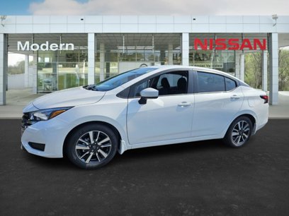 New 2025 Nissan Versa SV w/ Trunk Package