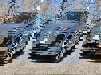 New 2025 Audi Q6 e-tron Premium Plus
