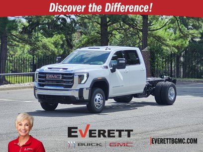 New 2026 GMC Sierra 3500 SLE w/ SLE Convenience Package