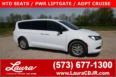 New 2025 Chrysler Voyager LX