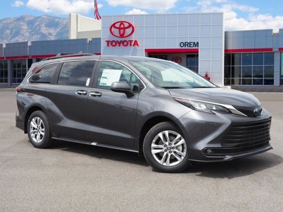 New 2025 Toyota Sienna XLE w/ XLE Plus Package