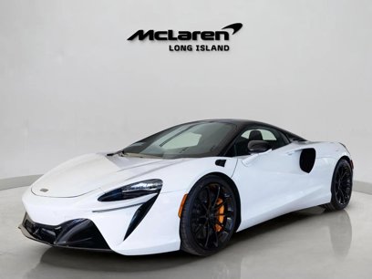 New 2025 McLaren Artura