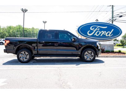 Used 2023 Ford F150 Lightning Lariat