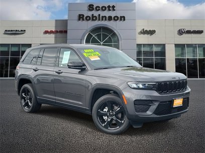 Used 2023 Jeep Grand Cherokee Altitude