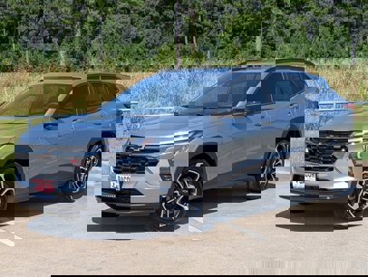 New 2025 Chevrolet Trax RS w/ Sunroof Package