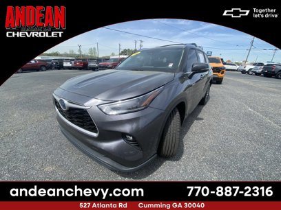 Used 2021 Toyota Highlander XLE